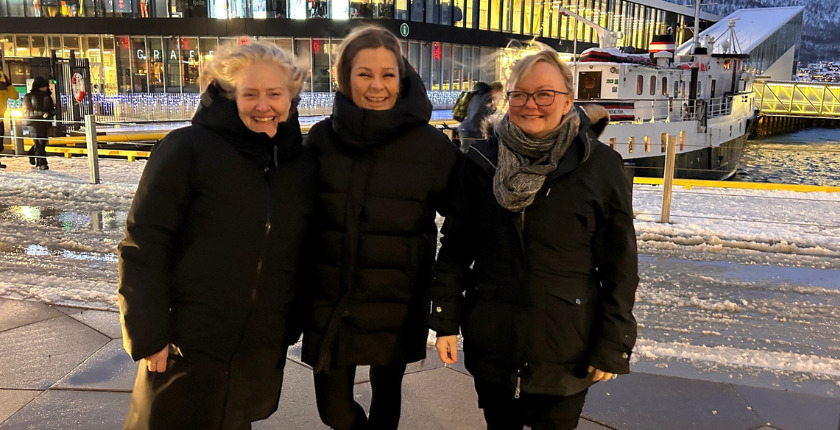 På bildet er Linda Kvalvik, Liv Eli Gaup og Christy Benedict Edwardsen